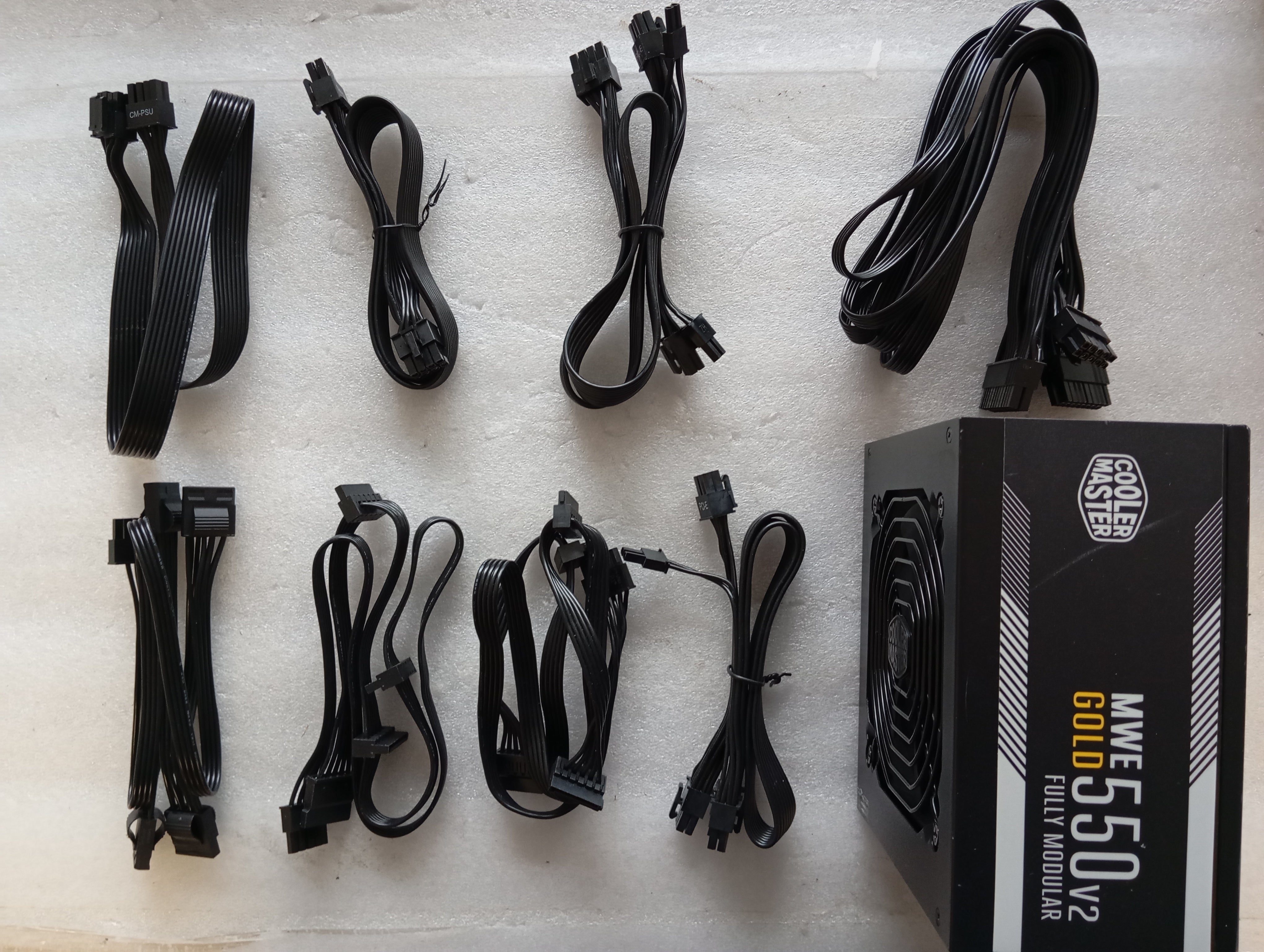 Refurbished Cooler Master MWE Gold 550 - V2 - Full Modular Refurbished Cooler Master MWE Gold 550 - V2 - Full Modular